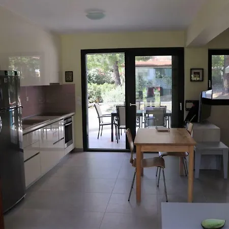 Studio Mathesi In Akti Apartamento *